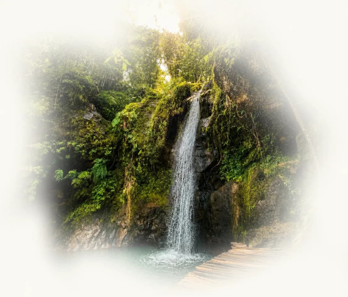 @cunca_plias_waterfall — Trip-Waerebo-Lodge-3D-2N-02.webp
